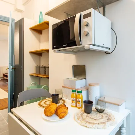 Apartment Stylish 2-bedroom Near The Famous Moulin Rouge