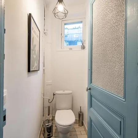 Stylish 2-bedroom Near The Famous Moulin Rouge Apartment Paris