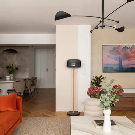 The Place To Be - 3 Bedrooms With Airco 公寓