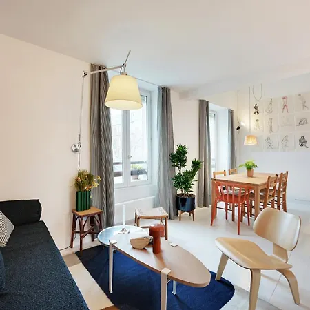 Avec Vue - Montmartre Apartment