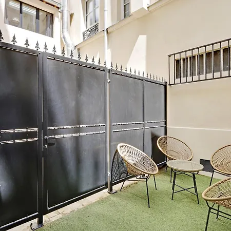 Pick A Flat's In Monrmartre - Rue Lepic Apartment Paris