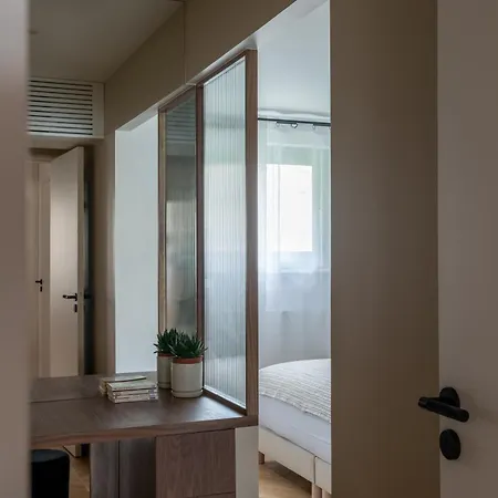 The Place To Be - 3 Bedrooms With Airco Apartment *