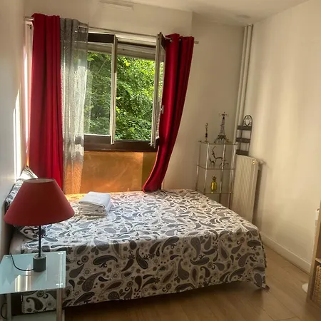 Calm And Comfortable Parisian Apartamento París