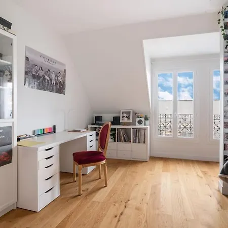 Haussmannien De Grand Luxe Apartment