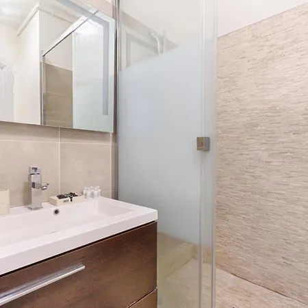 Victor Hugo Trocadero Luxury 4br Apartment *