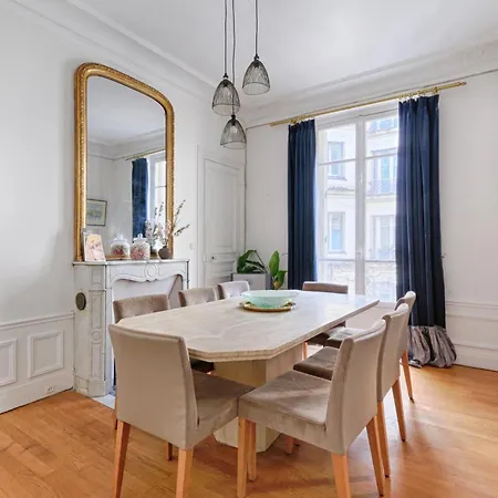 Victor Hugo Trocadero Luxury 4br Apartment *