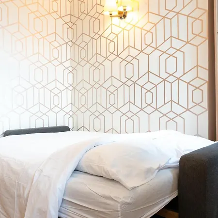 Face Tour Eiffel Apartment *