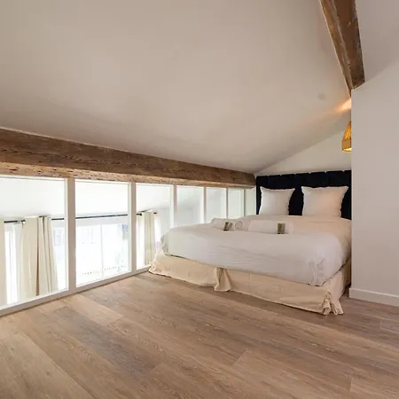 Loft In *