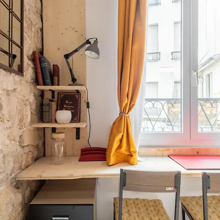 Geranimus Clery: Heart Of Apartment *