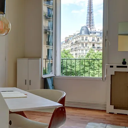 Tower 1br Cozy Apartment