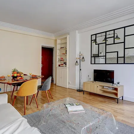 Tower 1br Cozy *