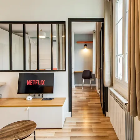 Cozy 1-bedroom With All Amenties In Montmartre Apartman *