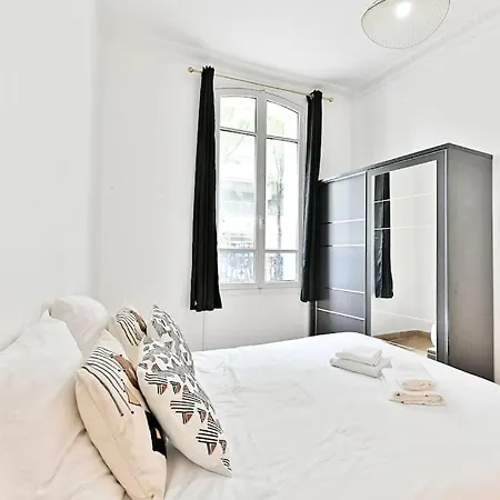 2 Pyrenees Alexandre Dumas Apartment Paris