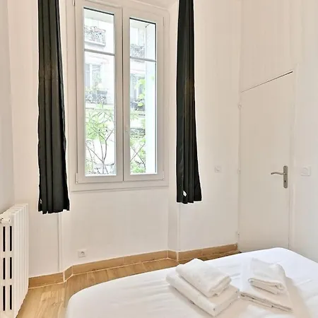 2 Pyrenees Alexandre Dumas Paris
