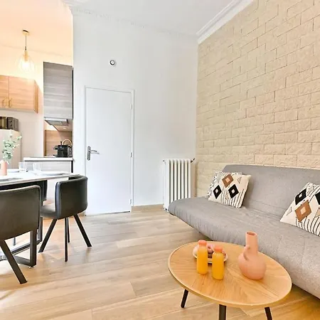 2 Pyrenees Alexandre Dumas Apartment