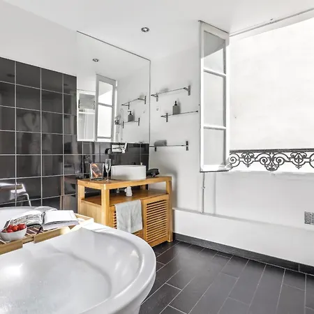 Le Marais & Place De La Republique - 2br - Cityapartmentstay * Париж