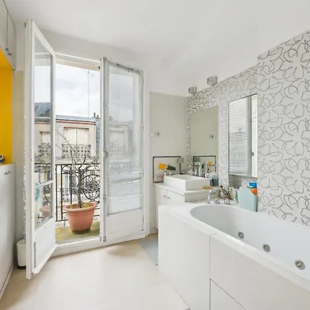 Montmartre Vineyard Duplex Paris