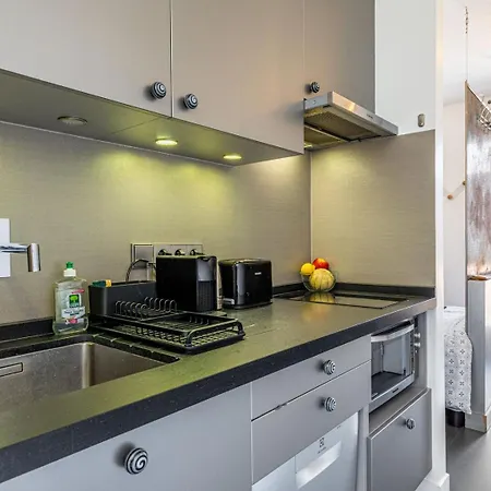 Guestready - A Glamourous Sight Over The Apartment Paris