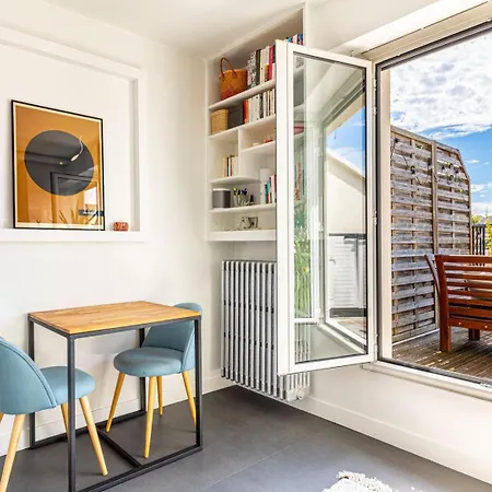 Guestready - A Glamourous Sight Over The Paris