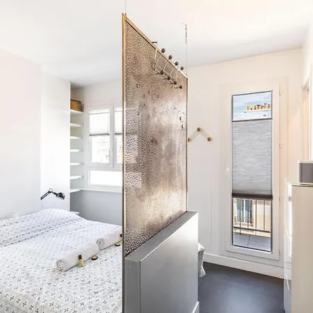 Guestready - A Glamourous Sight Over The Apartment