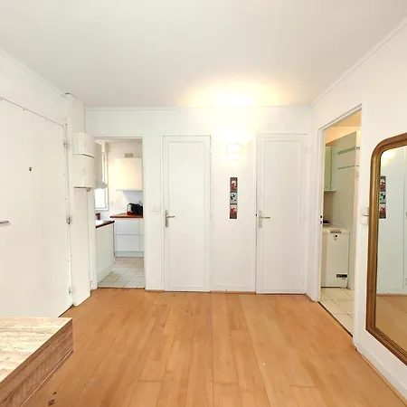 3 Pieces Proche Tour Eiffel Appartement