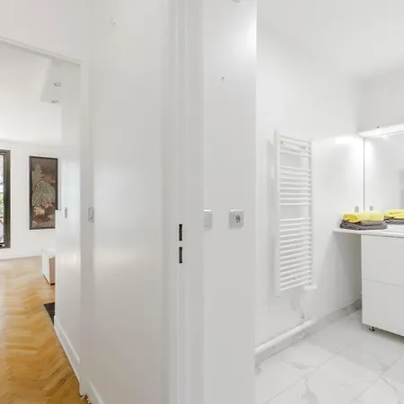 Apartment Grand Studio Moderne Tour Eiffel
