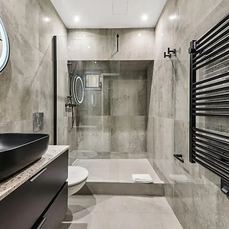 De Luxe Et Elegant Apartment Paris