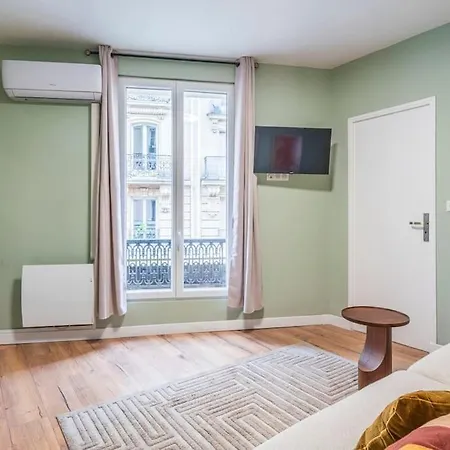 Apartment Studio Porte Dore Bois De Vincennes