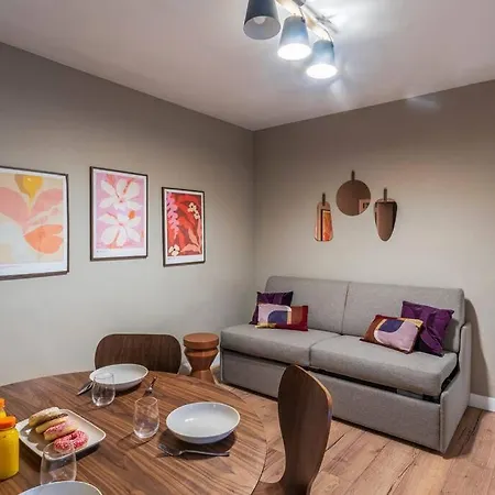 Porte Dore Bois De Vincennes Apartment