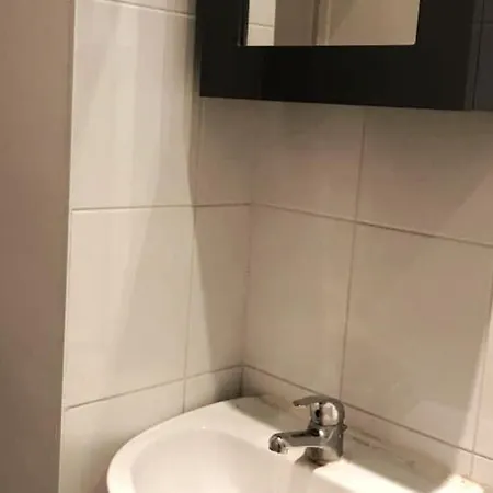 Functional Apartment, Belleville, 11 Apartment
