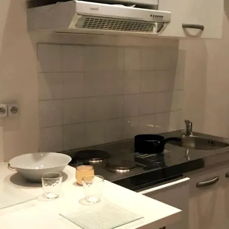 Functional Apartment, Belleville, 11 Apartment Paris