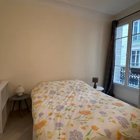 Apartment 3 Parisian
