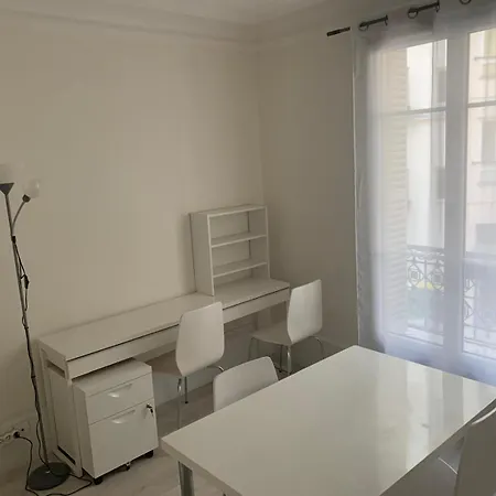 3 Parisian *