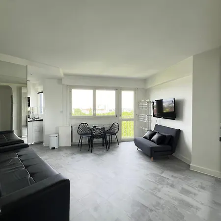 In With View, 15min Direct To Center Apartment *