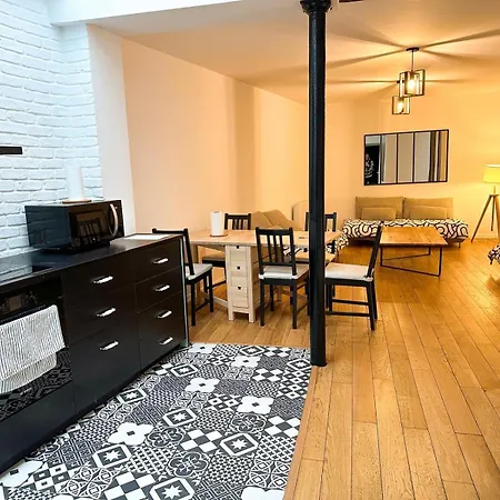 Grand 10 Apartment Paris