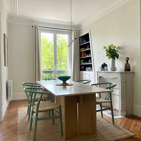 2 Bedroom Stylish