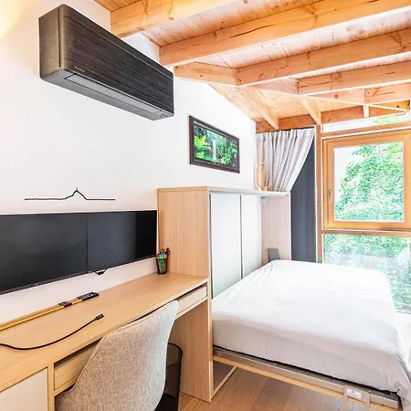 Guestready - Spacieux Apt. Avec Cour Privative Apartment
