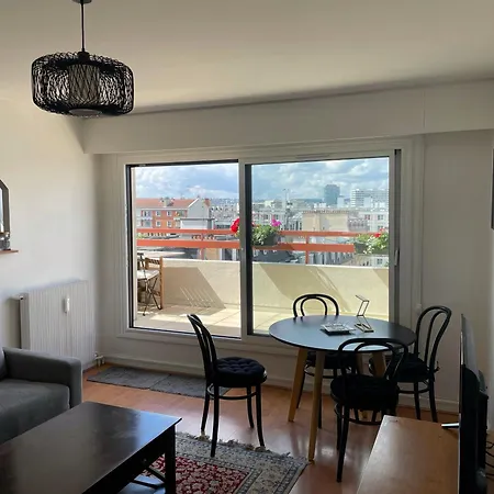 Apartment F8 - Terrace Paris's View, Eiffel Tower Area *