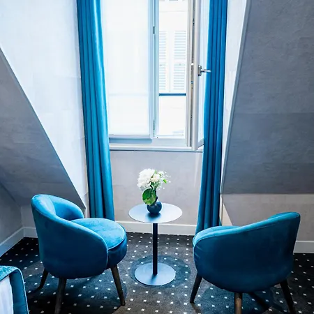 De La Paix Tour Eiffel Hotel 3*
