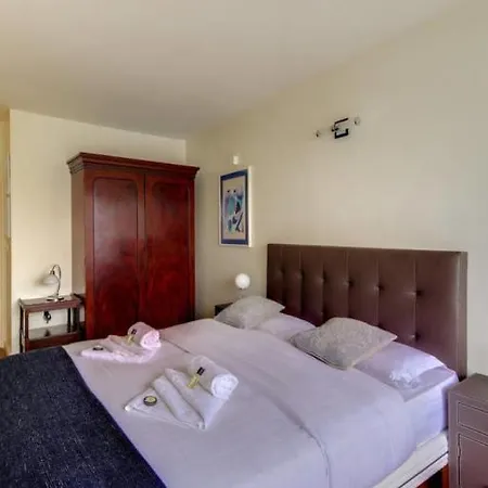 Διαμέρισμα Guestready-spacious Near Exhibition Park
