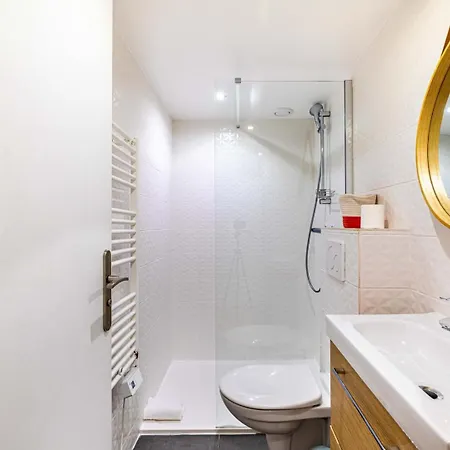 Disponible - - Equipped Souplex - From 1 To 6 Guests * Paris