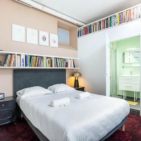 Guestready - Artist Loft With A Vertical Garden Apartment Paris