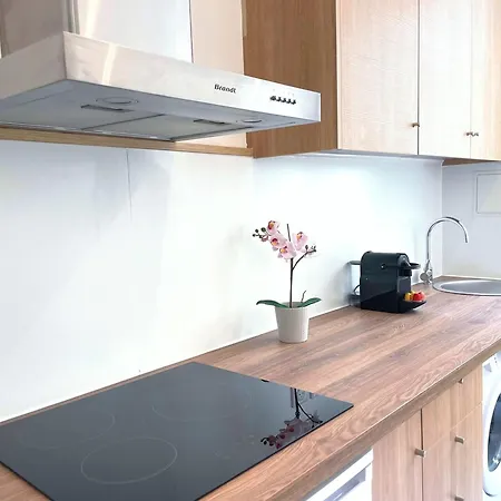 Cosy Hideaway Near Montparnasse דירה פריז