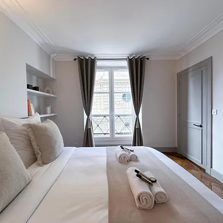 Saint-germain-des-pres Sumptuous Paris