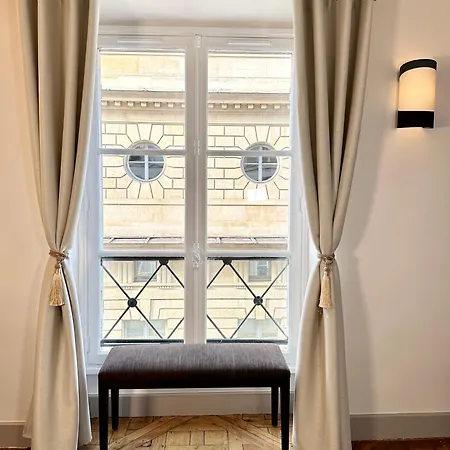 Saint-germain-des-pres Sumptuous