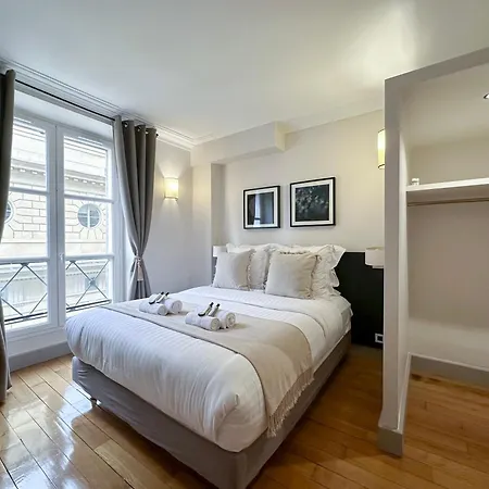 Saint-germain-des-pres Sumptuous *