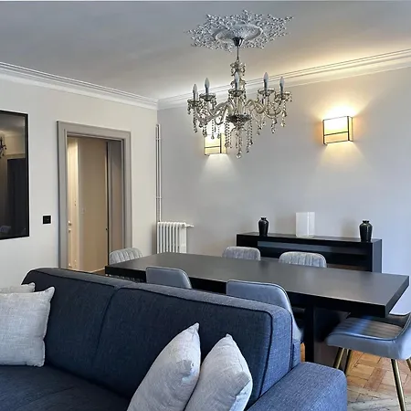 Saint-germain-des-pres Sumptuous