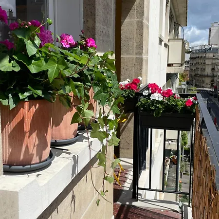 3 Pieces Paris16 Apartment