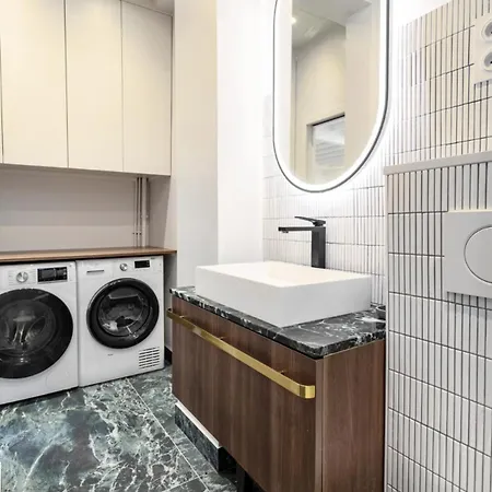 Authentic Artist's Atelier Apartment Paris
