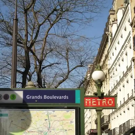 Grands Boulevards 5d Apartment *